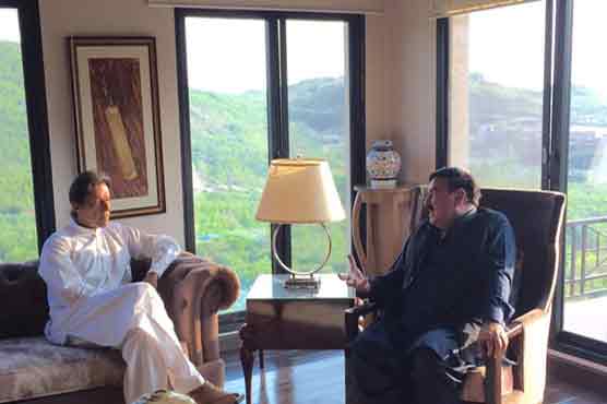 Imran, Sheikh Rasheed on the same page over Raiwind March