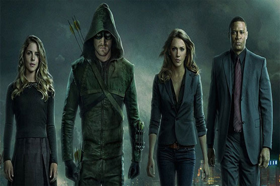 Oliver recruits new team in 'Arrow' Season 5 latest trailer 