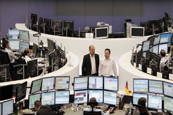 European stock markets downbeat at open