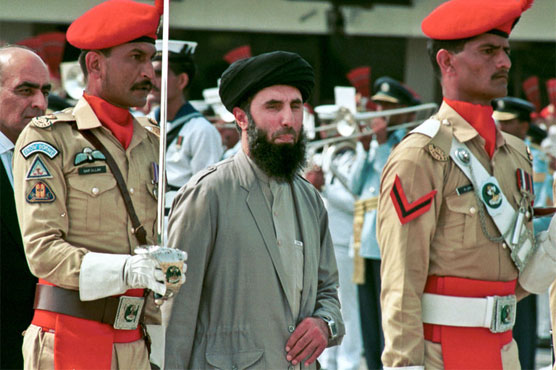 Afghanistan inks peace deal with warlord 'butcher of Kabul'