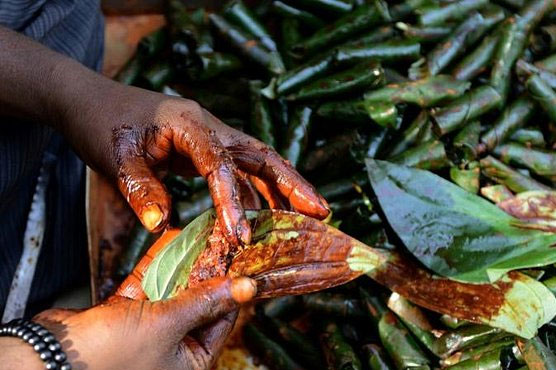 India seeks divine intervention to deter serial spitters