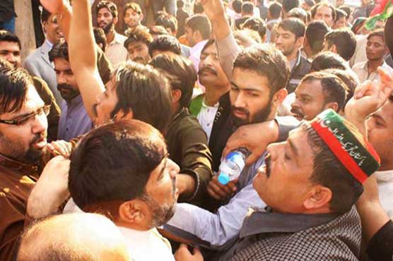 Scuffle breaks out between two PPP groups at Garhi Khuda Bakhsh
