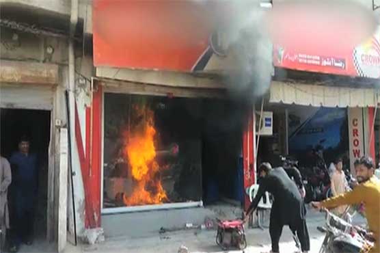 Cardboard factory in Multan, toys'warehouse catch fire