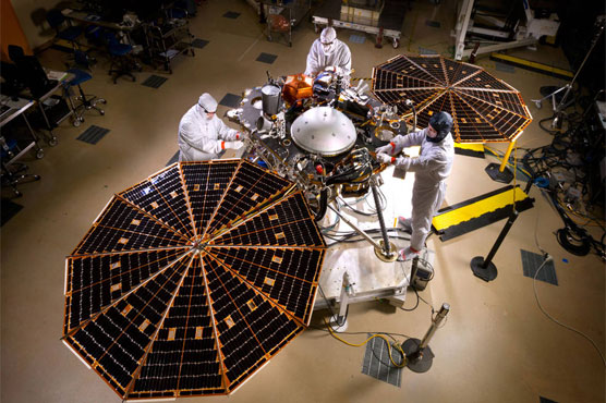 Mars spacecraft's first missions face delays, NASA says
