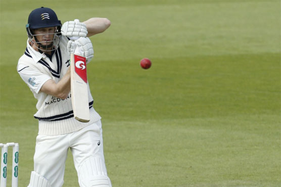 Voges in the runs as champions Middlesex start with draw