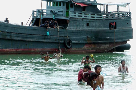 Sri Lanka rescues 30 Rohingya aboard Indian boat