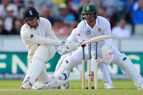 South Africa 220-9 against England in fourth Test
