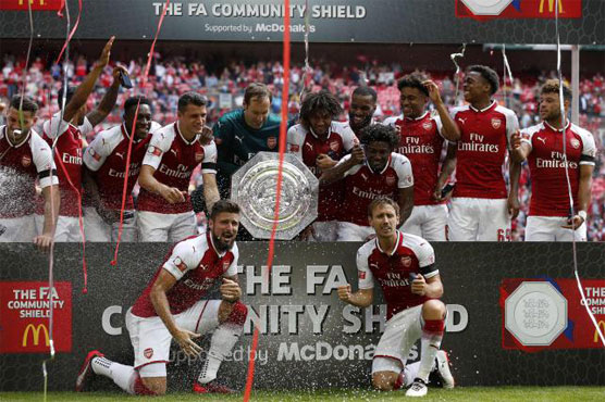 Football: Courtois, Morata gift Arsenal Community Shield