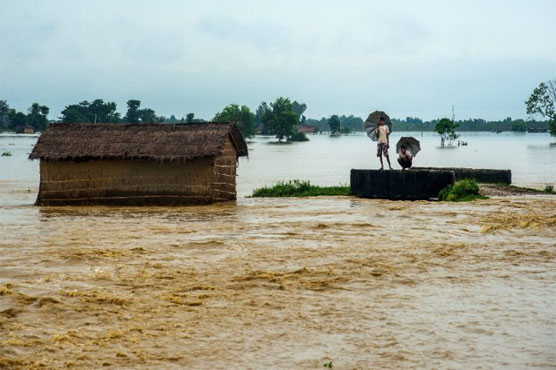 Thousands uprooted as floods kill 143 in India, Nepal