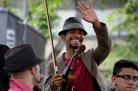 Detained Venezuelan violinist, symbol of protests, released