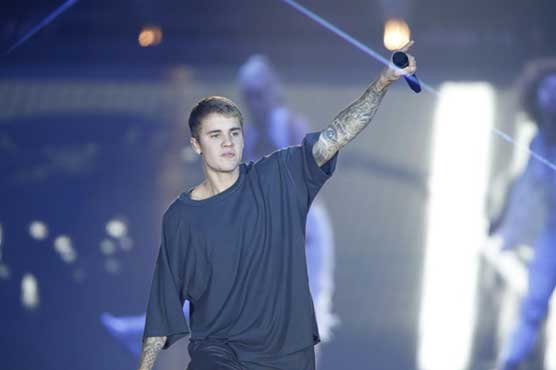 Bieber drops new song, still wants to be 'Friends'