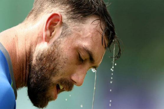 Maxwell suffers mild heatstroke in Bangladesh