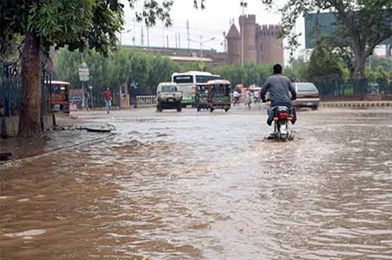 Weather becomes pleasant in rain-hit Lahore