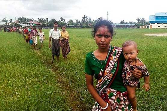 Bangladesh sends back 70 Rohingya despite violence