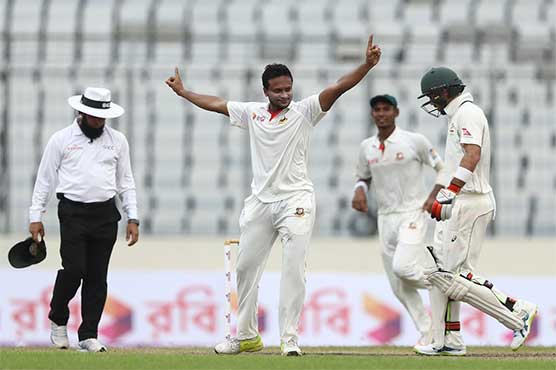 Shakib five-for helps dismiss Aussies for 217