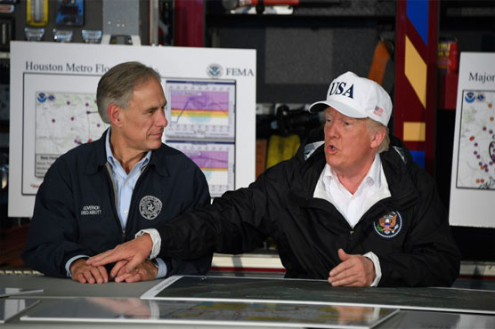 Trump praises Texans on trip to Harvey disaster zone