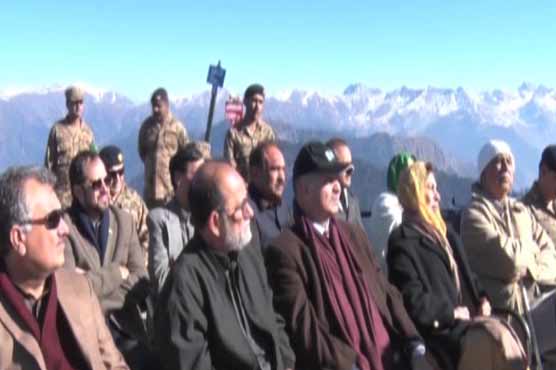 National Assembly and Senate's defense committees' members visit LoC