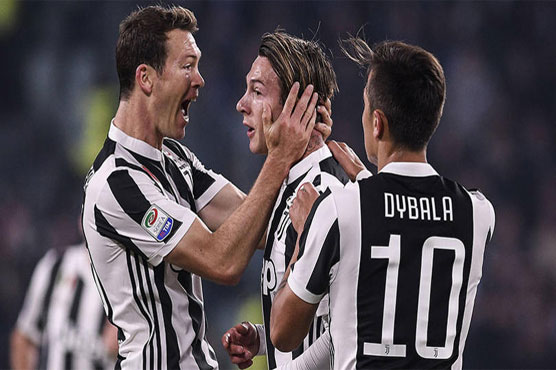 Football: Cuadrado, Bernardeschi send Juve through