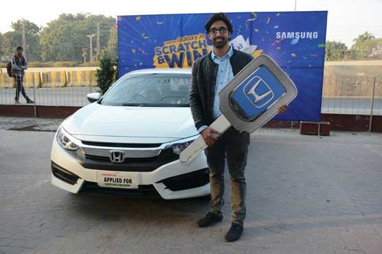 Samsung gives Honda Civic to winner of J-Series Mobile phone prize scheme 
