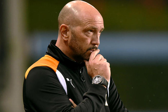 Ex-Italy keeper Zenga takes over at Crotone