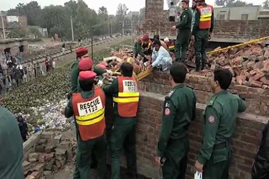 Rain wreaks havoc as roof collapse kills four brothers in Shahkot