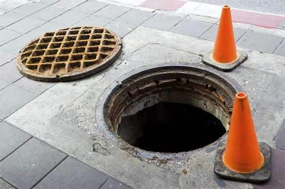 Naushahro Feroze: People terrified after eight explosions in sewerage line 