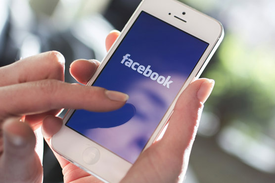 Facebook stops flagging fake news, opts contradictory stories instead