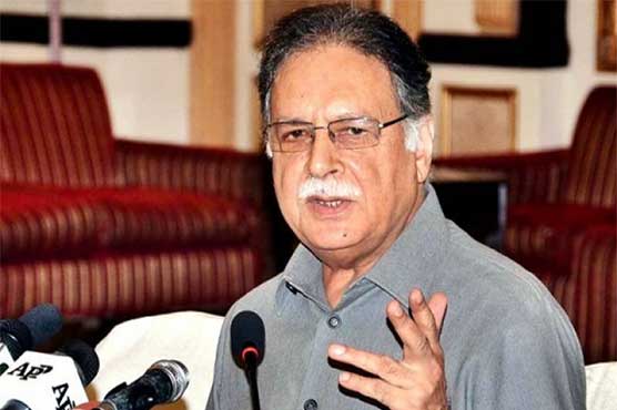 No one has right to criticize political leaders, Pervez tells Nisar