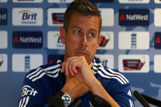 Giles slams immature England