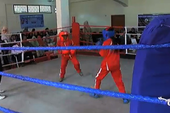 Girls steal the show at Lyari boxing championship 