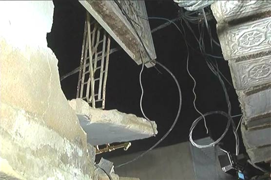 Karachi: Roof collapse kills two, injures five