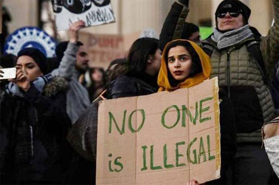 About 900 State Department officials sign protest memo: source