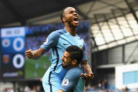 Manchester City thrash West Ham 4-0 to go near 4th spot