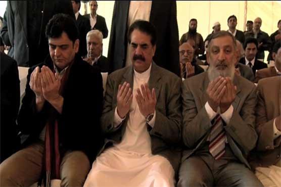 Raheel Sharif attends ex-judge Malik Saeed's Qul Khwani  