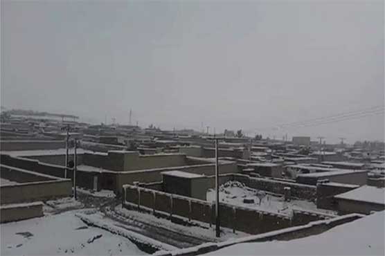 Heavy snowfall halts life in upper parts of the country