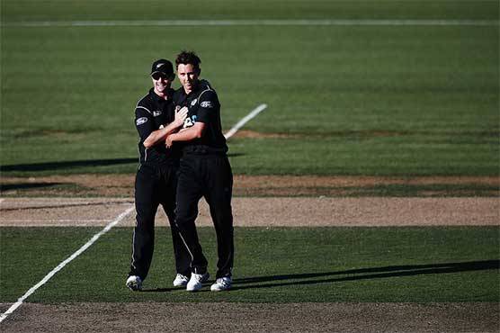 New Zealand beat Australia by 24 runs in third ODI, win series