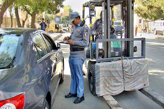 More than 70,000 people fined in January for violating traffic rules in Lahore