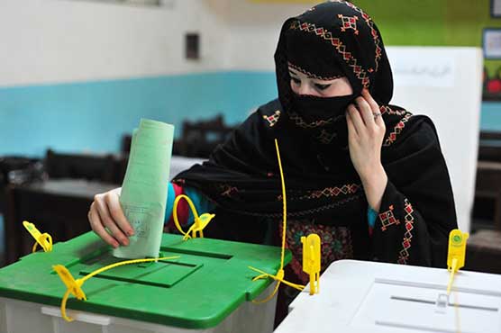 Cabinet agrees over special measures to encourage enlistment of women voters