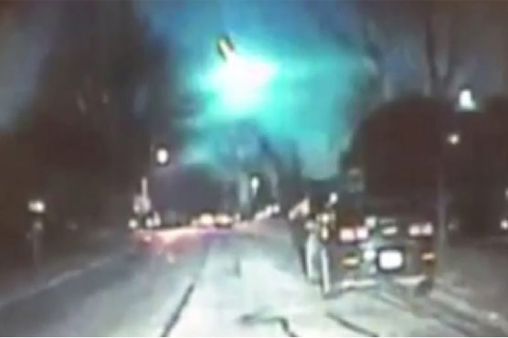 Meteor lights up the night sky over Illinois and Wisconsin