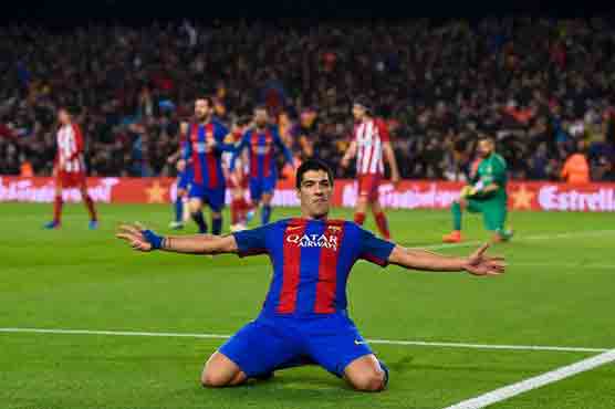 Football: Barcelona edge Atletico Madrid after 3 red cards