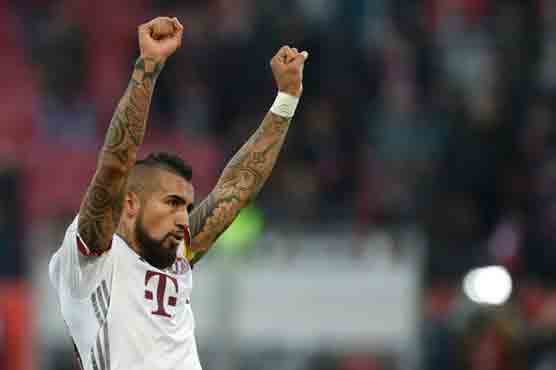 Last-gasp Robben, Vidal put Bayern seven clear