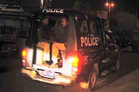 Karachi: 2 policemen injured, a dacoit killed in an encounter