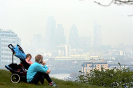 EU gives final warning to UK, France over air pollution