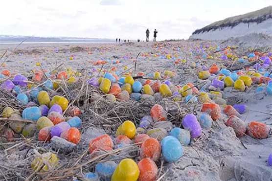 Thousands of colorful eggs appear off coast of Germany