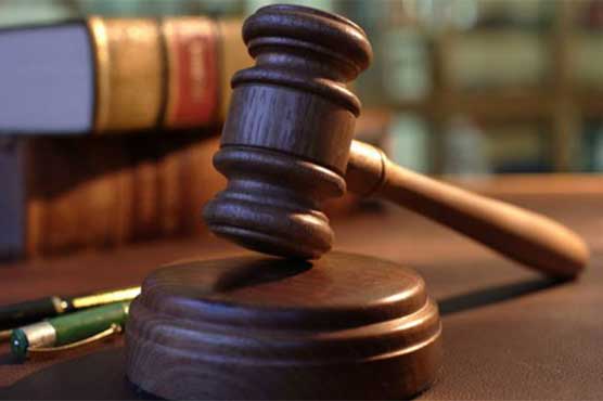 Dar makes phone calls to parliamentary leaders to discuss matters regarding military courts