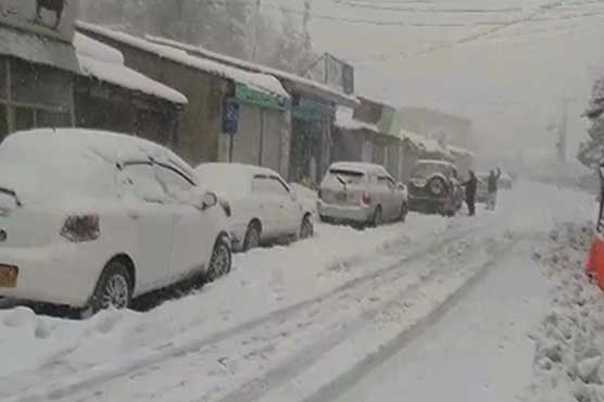 New spell of snowfall, rain grips parts of country