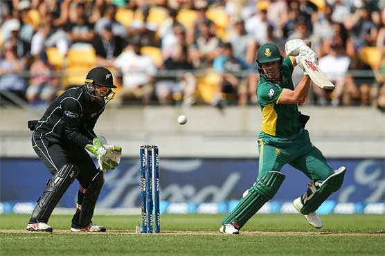 South Africa set New Zealand target of 272 in third ODI