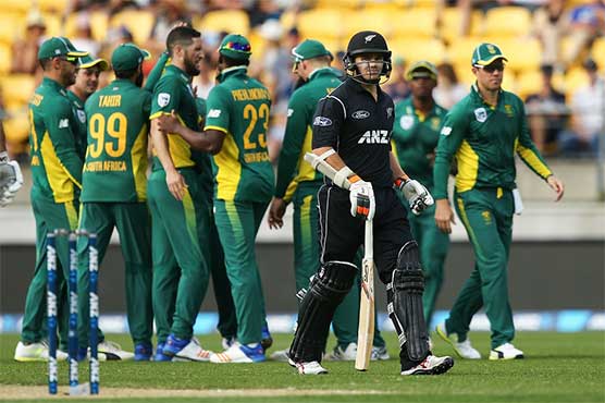 South Africa crush New Zealand by 159 runs in third ODI