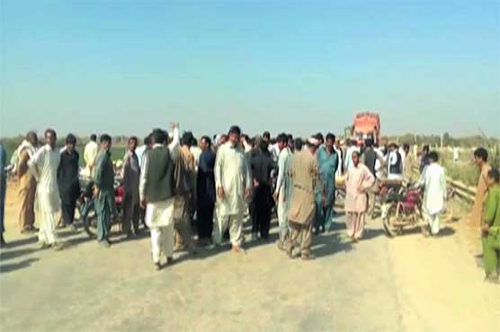 DI Khan: Relatives protest as three murdered