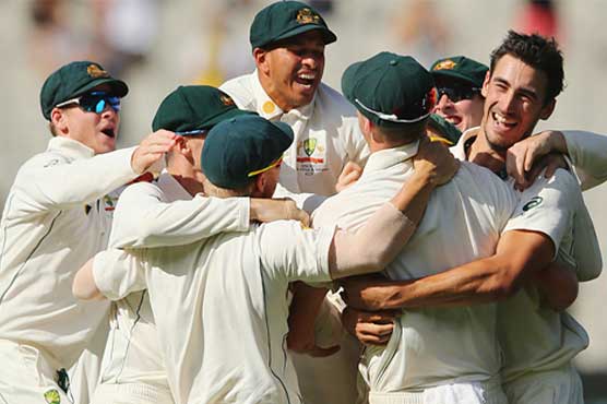 Australia double up on spin as Misbah ponders